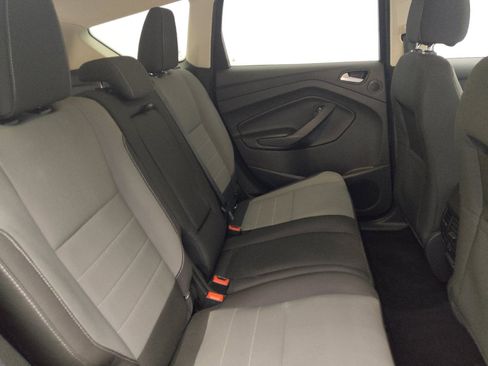 Used 2016 Ford Escape SE w/ Equipment Group 201A FWD image 19