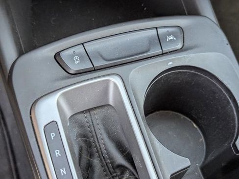 Used 2024 Chevrolet Trax LS w/ LS Convenience Package image 32