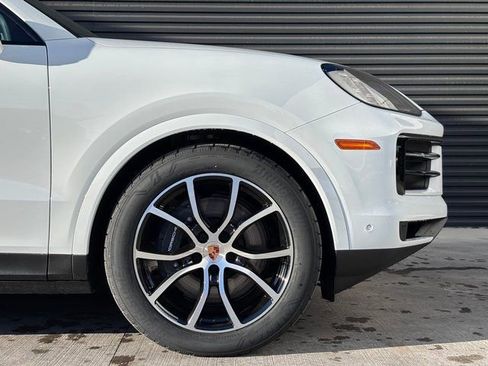 New 2026 Porsche Cayenne image 11