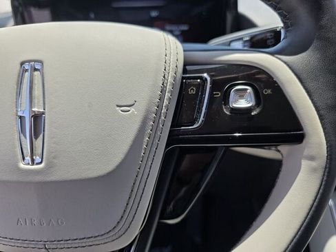 Used 2025 Lincoln Aviator Reserve w/ Illumination Package image 24