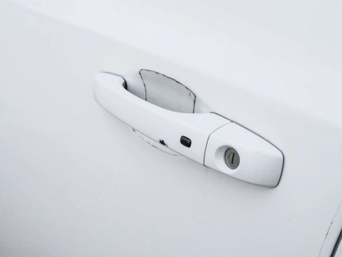 Used 2019 Chrysler 300 S image 43