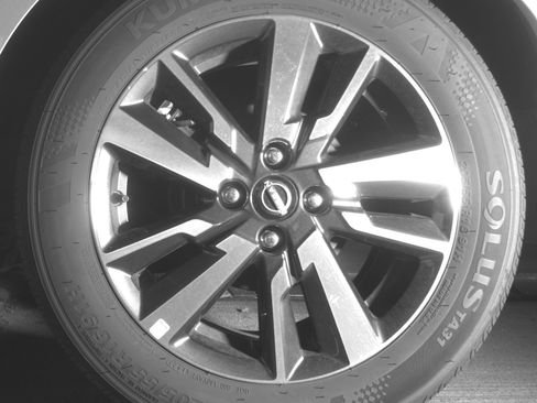 Used 2025 Nissan Versa SV FWD image 14