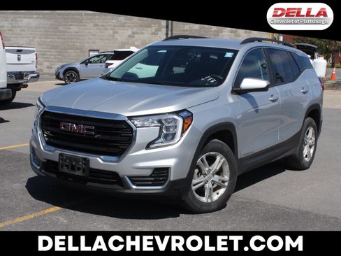 Used 2022 GMC Terrain SLE w/ Driver Convenience Package image 1