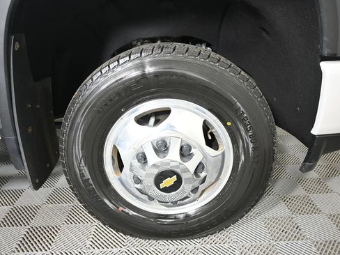 Used 2021 Chevrolet Silverado 3500 High Country w/ Snow Plow Prep/Camper Package AWD/4WD image 12
