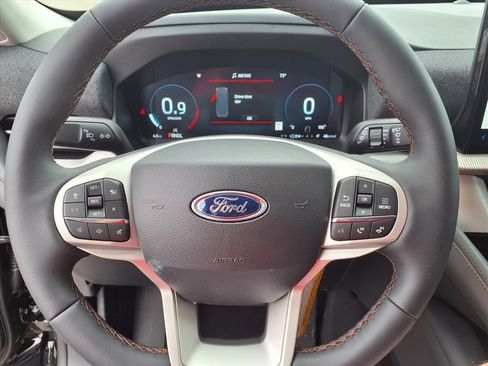 New 2026 Ford Explorer Active RWD image 23