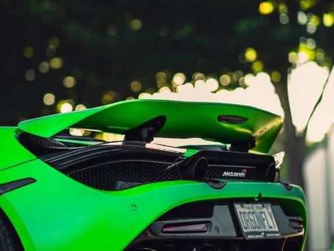 Used 2018 McLaren 720S Performance RWD image 25