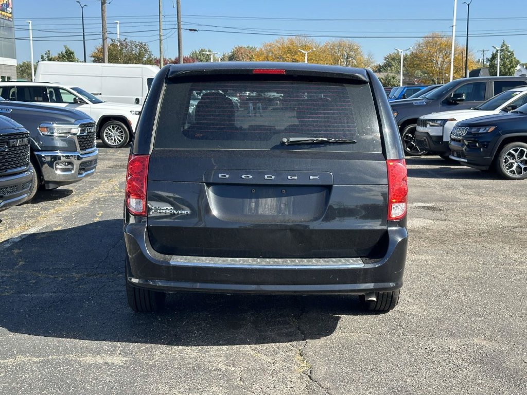 Used 2015 Dodge Grand Caravan American Value Package FWD image 5