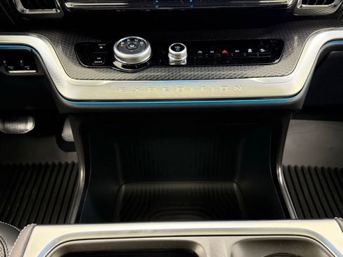 New 2026 Ford Expedition Platinum AWD/4WD image 32