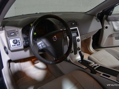 Used 2010 Volvo S40 2.4i image 13