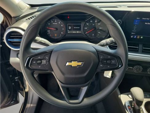 New 2026 Chevrolet Trax LS FWD image 23