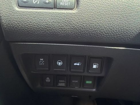 Used 2020 Nissan Rogue SV AWD/4WD image 15