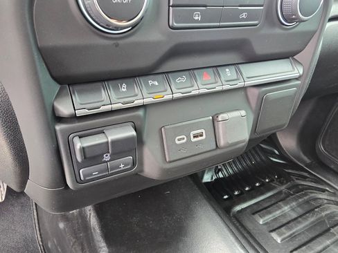 Used 2024 Chevrolet Silverado 2500 W/T w/ WT Fleet Convenience Package image 21