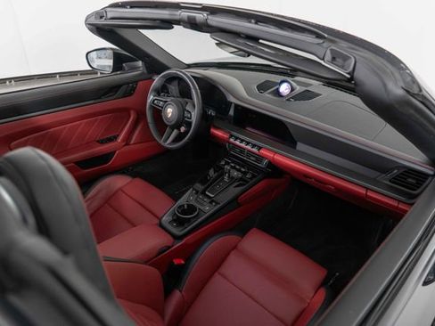 Used 2025 Porsche 911 Targa 4 GTS image 22
