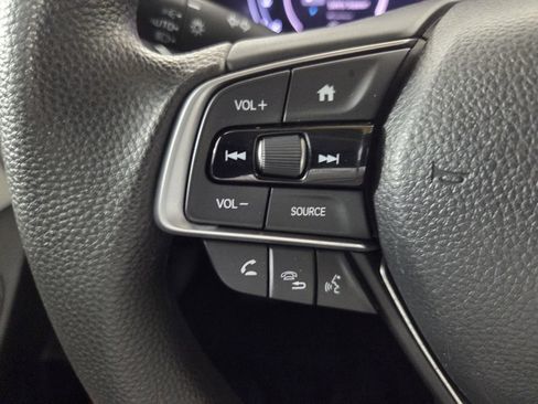 Used 2018 Honda Accord LX image 17