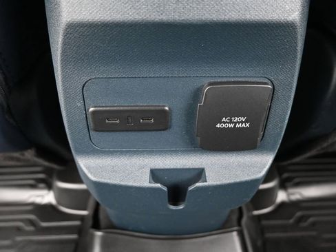Used 2025 Ford Maverick Lariat AWD/4WD image 30
