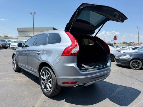 Used 2016 Volvo XC60 T6 w/ Proximity Package FWD image 34