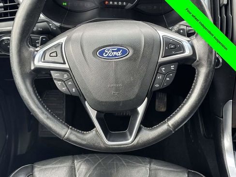 Used 2019 Ford Edge Titanium w/ Cold Weather Package image 32