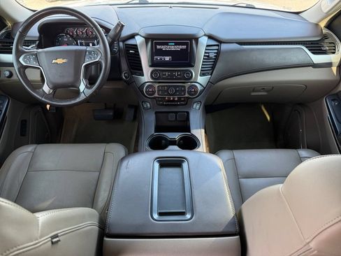 Used 2018 Chevrolet Tahoe LT w/ LT Signature Package AWD/4WD image 12
