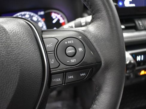 Used 2023 Toyota RAV4 XLE Premium image 29