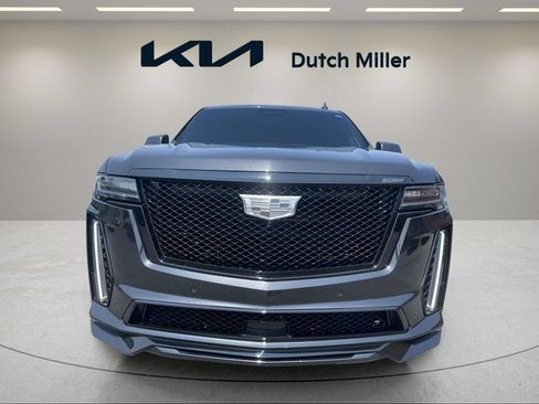 Used 2024 Cadillac Escalade V AWD/4WD image 6
