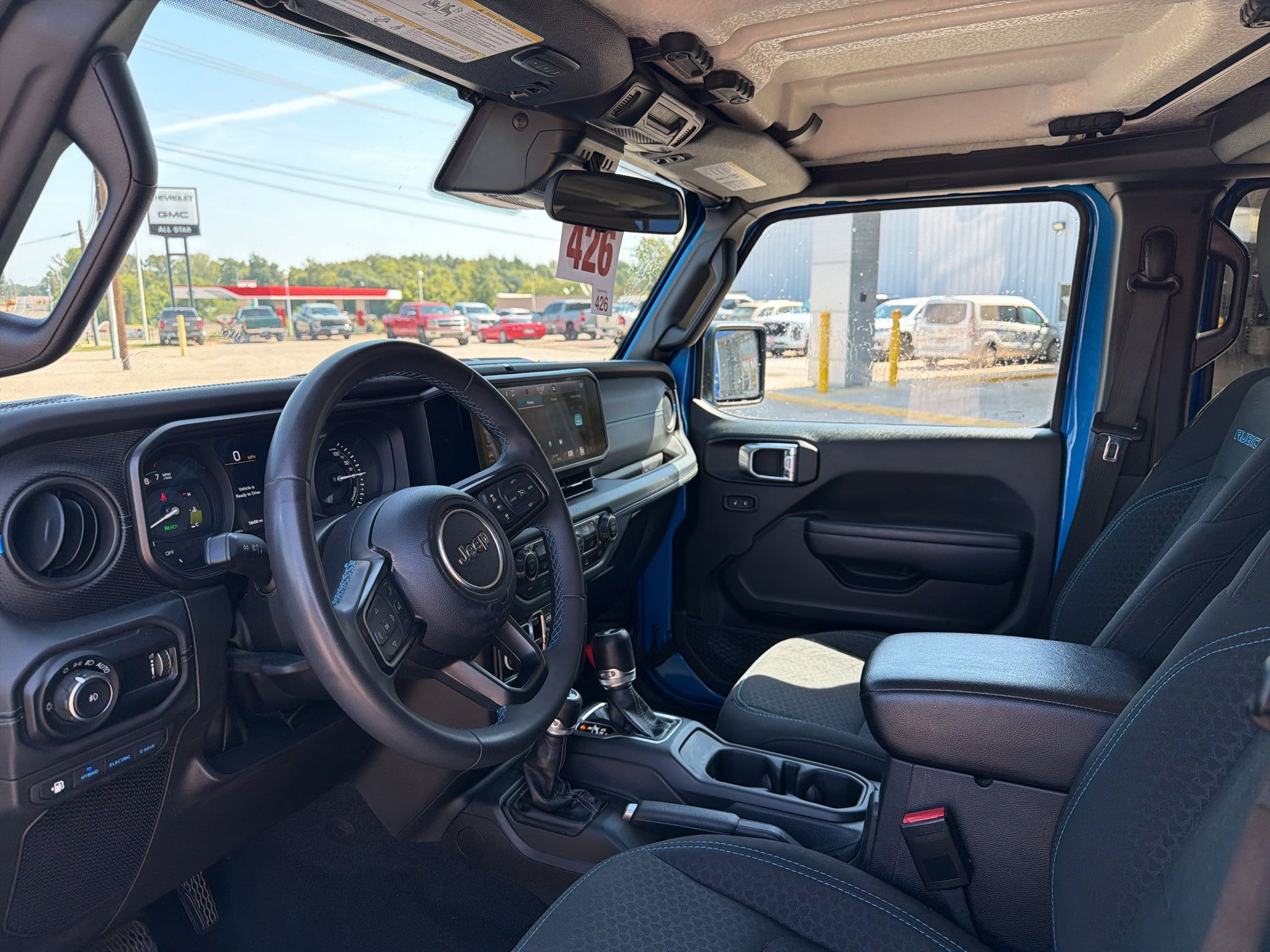 Used 2024 Jeep Wrangler Unlimited Rubicon 4xe AWD/4WD image 18