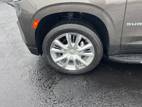 Used 2021 Chevrolet Suburban High Country image 40