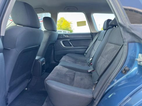 Used 2008 Subaru Outback 2.5i L.L. Bean AWD/4WD image 14
