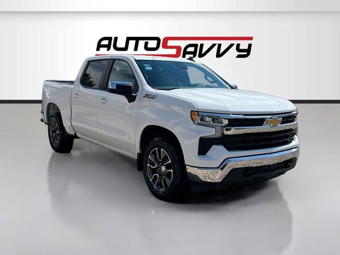 Used 2022 Chevrolet Silverado 1500 LT w/ Z71 Off-Road Package AWD/4WD image 1