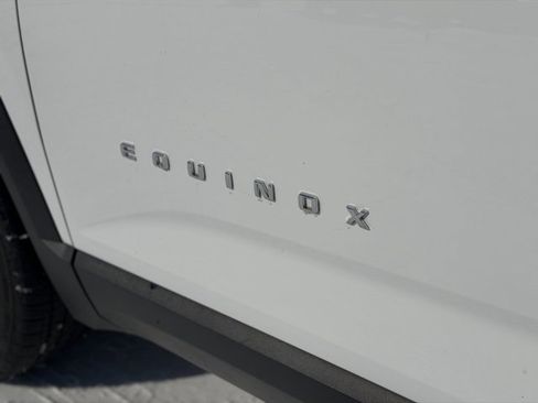 Used 2025 Chevrolet Equinox LT image 9