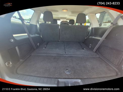 Used 2018 Dodge Journey SE w/ Blacktop Package FWD image 10