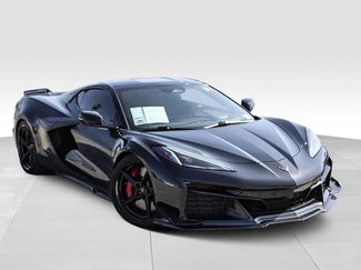 Used 2024 Chevrolet Corvette E-Ray w/ Stealth Interior Trim Package AWD/4WD video 2