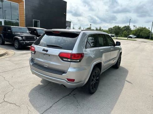 Certified 2020 Jeep Grand Cherokee Altitude AWD/4WD image 18
