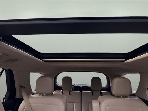 Used 2022 Ford Explorer Limited w/ Equipment Group 301A image 15