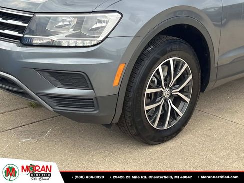 Used 2019 Volkswagen Tiguan SE w/ Panoramic Sunroof Package AWD/4WD image 8
