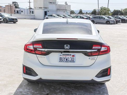 Certified 2020 Honda Clarity Touring image 5