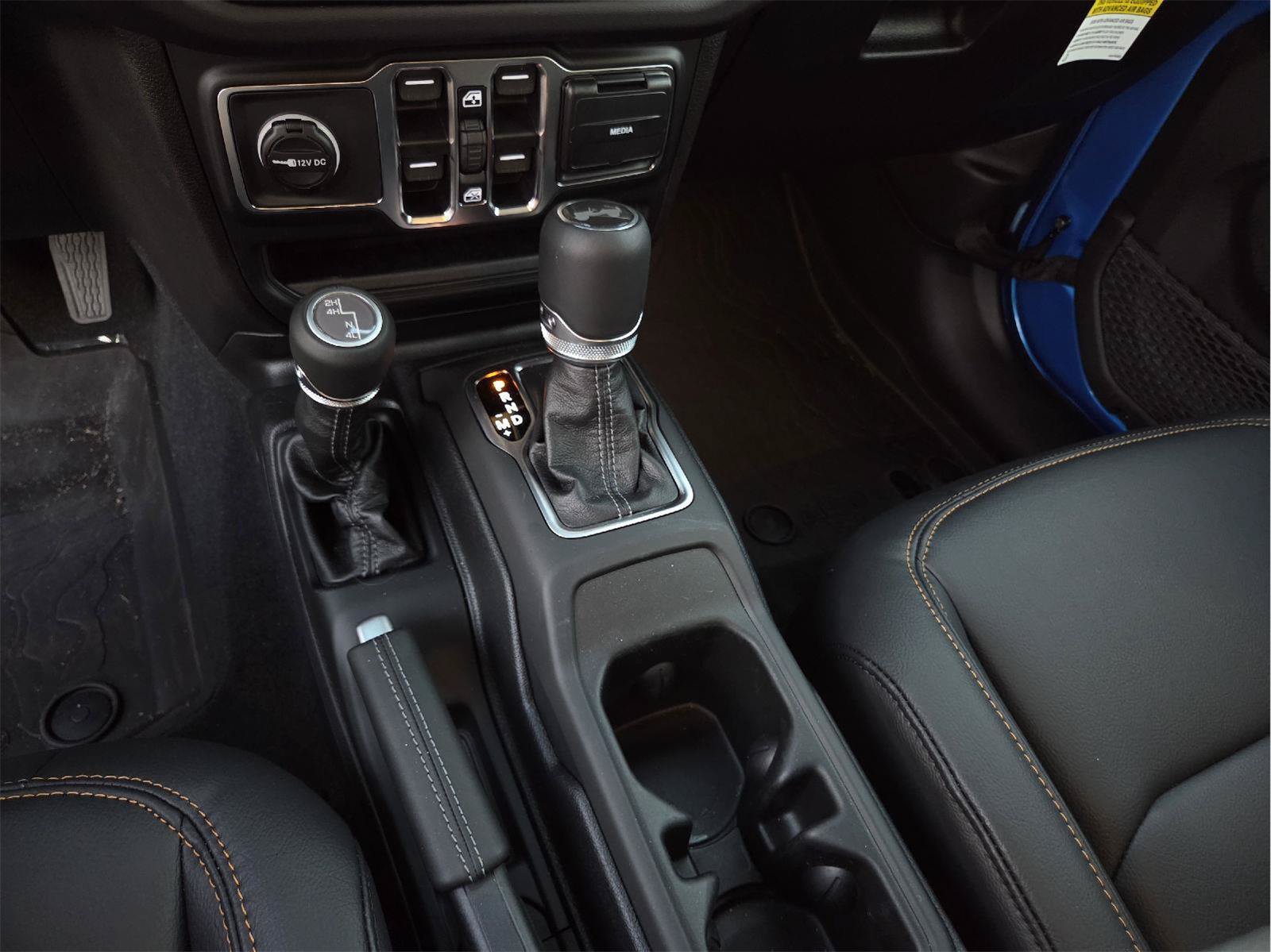 New 2026 Jeep Wrangler Unlimited Sahara AWD/4WD image 11
