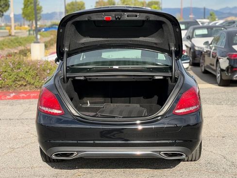 Used 2018 Mercedes-Benz C 350e Sedan image 13