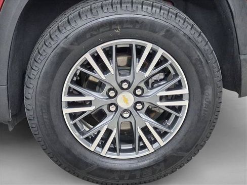 Certified 2024 Chevrolet Traverse LT FWD image 24