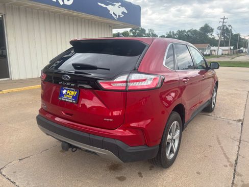 Used 2022 Ford Edge SEL w/ Convenience Package AWD/4WD image 3