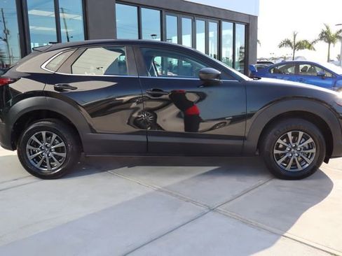 Used 2023 MAZDA CX-30 AWD 2.5 S image 2