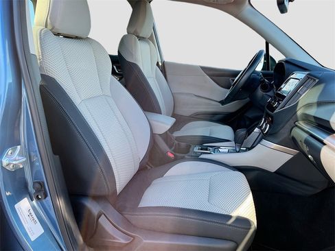 Used 2023 Subaru Forester Premium w/ Popular Package #3 image 26