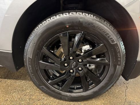 Used 2023 Chevrolet Equinox LS w/ LS Convenience Package image 9