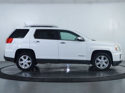 Used 2016 GMC Terrain SLT FWD image 13