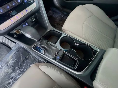 Used 2019 Hyundai Sonata SE FWD image 25