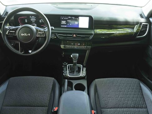 Used 2025 Kia Seltos S FWD image 26