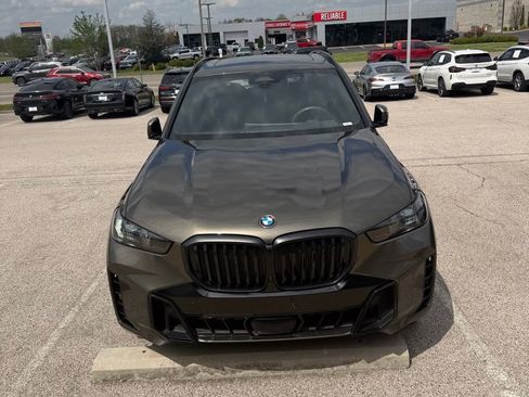 Certified 2024 BMW X5 xDrive40i w/ M Sport Package image 2