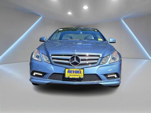 Used 2011 Mercedes-Benz E 550 Coupe image 2
