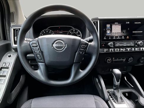 Certified 2025 Nissan Frontier SV RWD image 6