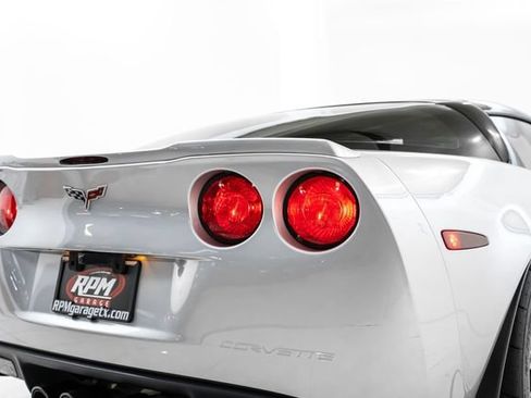 Used 2009 Chevrolet Corvette ZR1 w/ Preferred Equipment Group RWD image 14