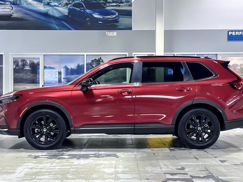 Used 2024 Honda CR-V Sport Touring image 2